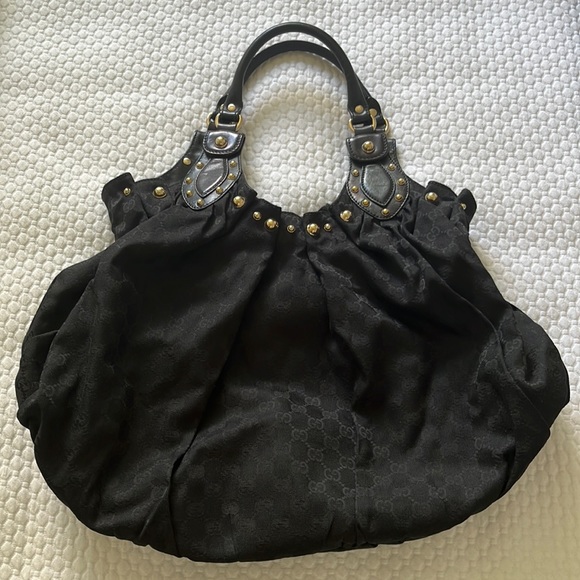 Gucci black monogram shoulder bag with rivet detail - Picture 1 of 5
